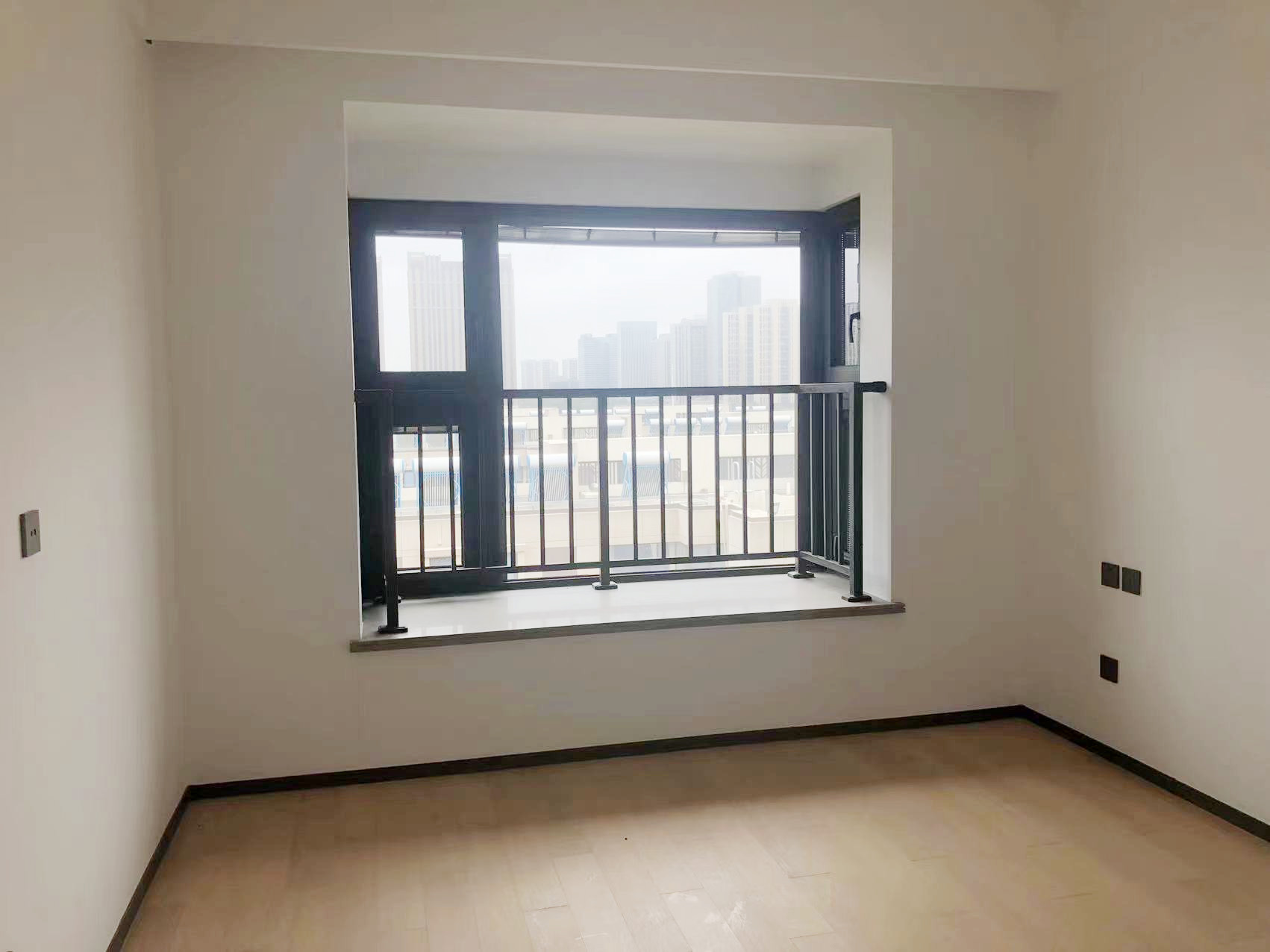 春风南岸西园 4室2厅3卫 167m&sup2;