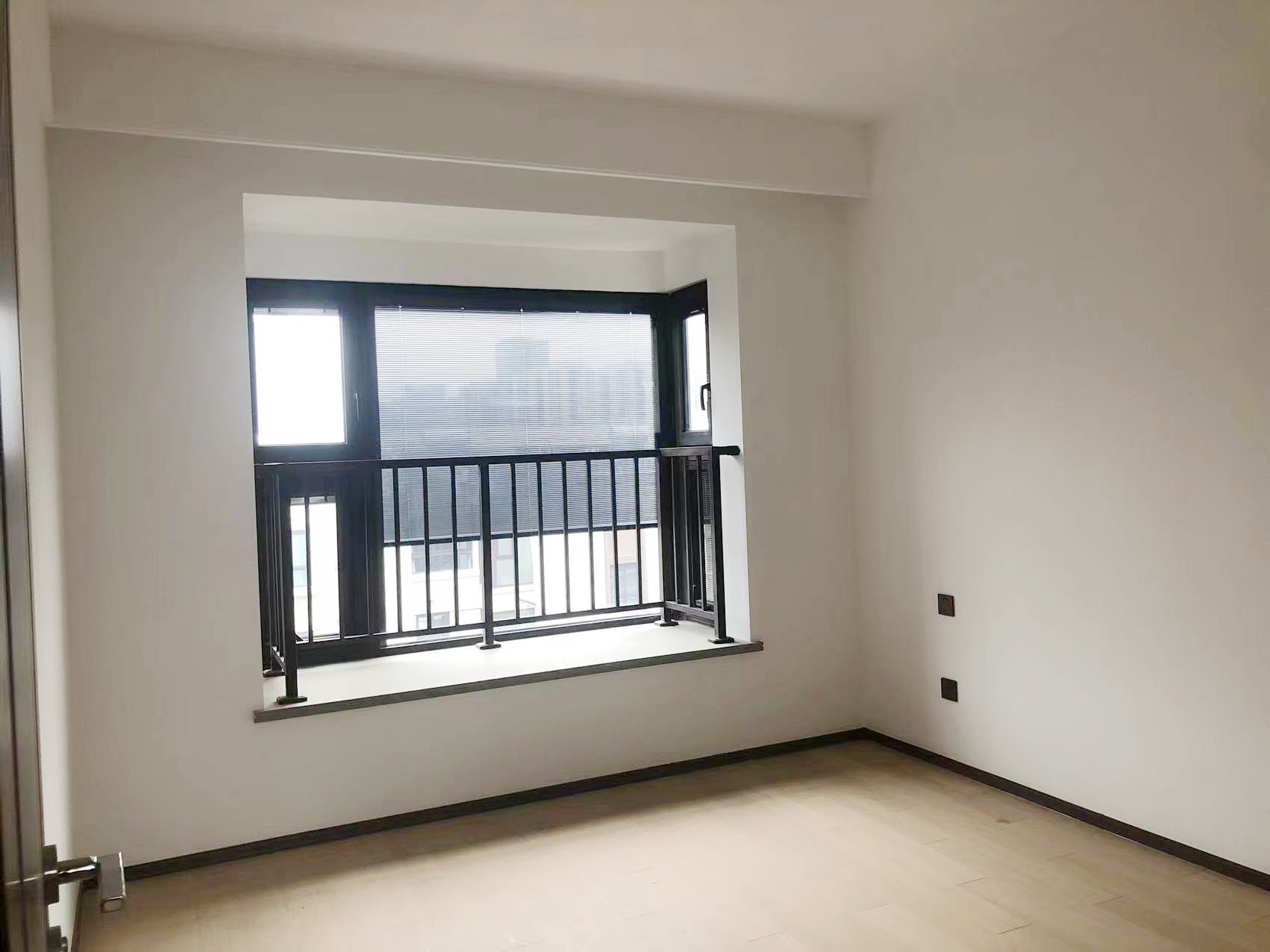 春风南岸西园 4室2厅3卫 167m&sup2;