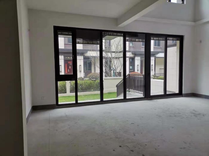 龙湖天宸源著 4室2厅2卫 280.00m&sup2;