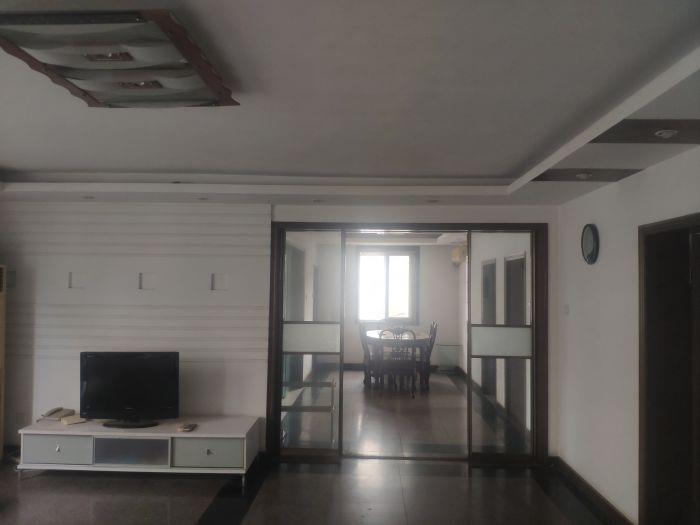 濠西园 3室2厅1卫 158m&sup2;