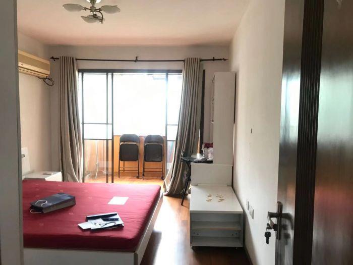 濠西园 3室2厅1卫 158m&sup2;
