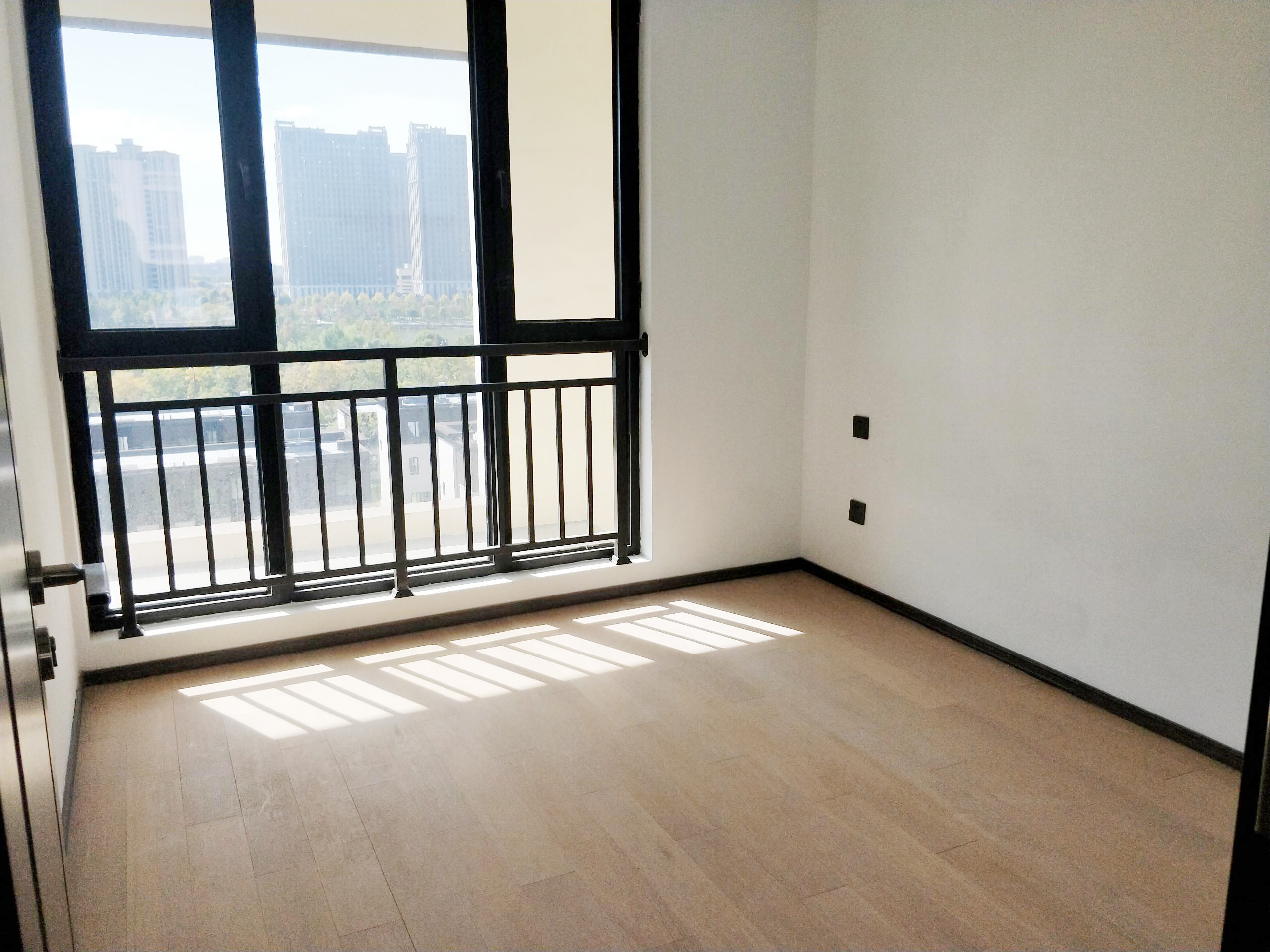 春风南岸西园 6室2厅2卫 167m&sup2;