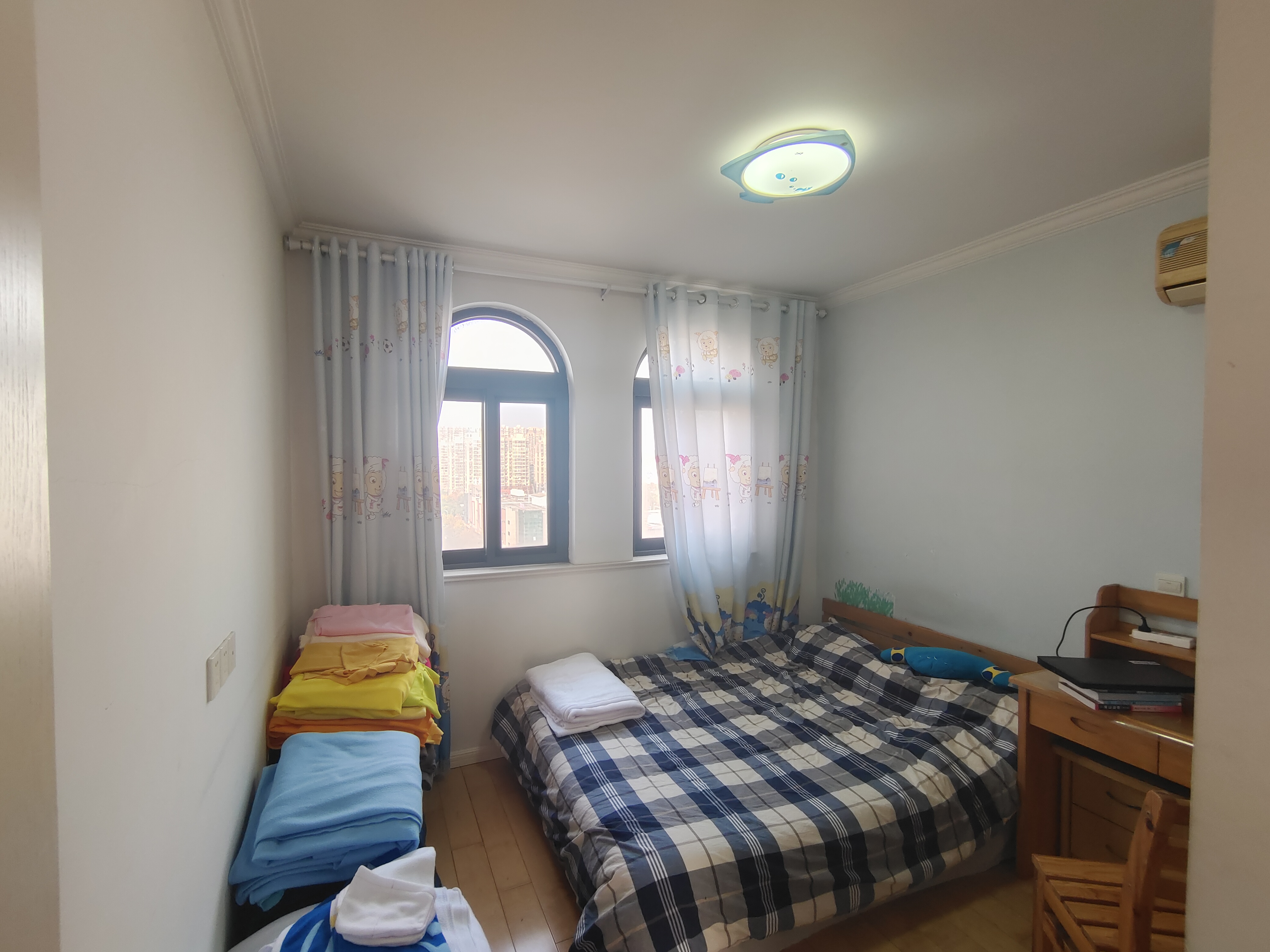 高迪晶城 2室2厅2卫 93m&sup2;