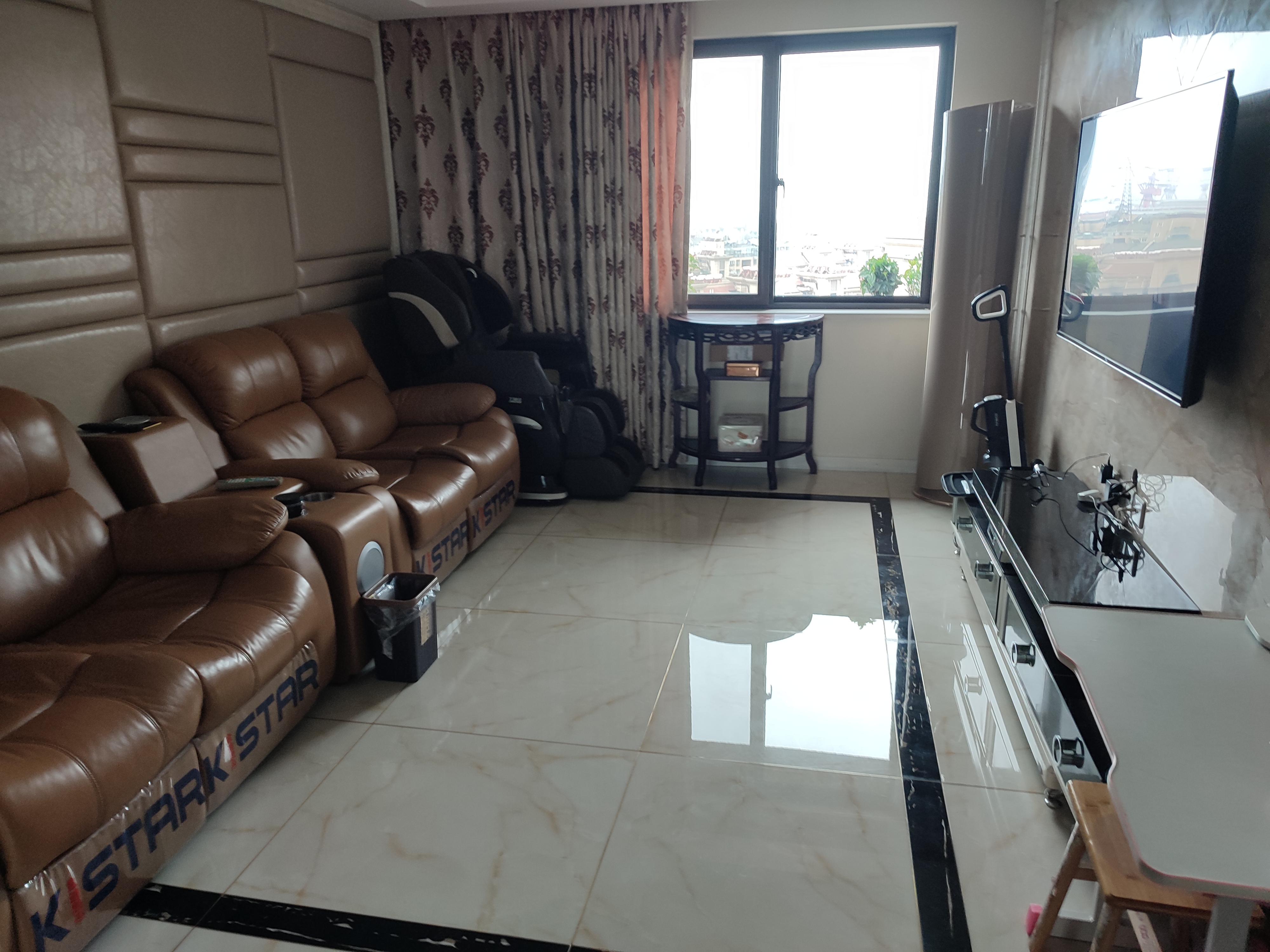 外滩花苑 3室2厅2卫 96.00m&sup2;