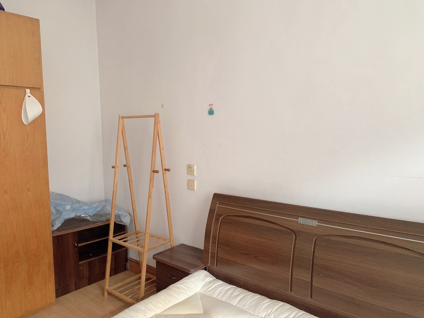 濠东路63号 3室1厅1卫 75m&sup2;