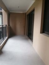 华强城 3室2厅2卫 130m&sup2;
