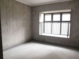 华强城 3室2厅2卫 130m&sup2;
