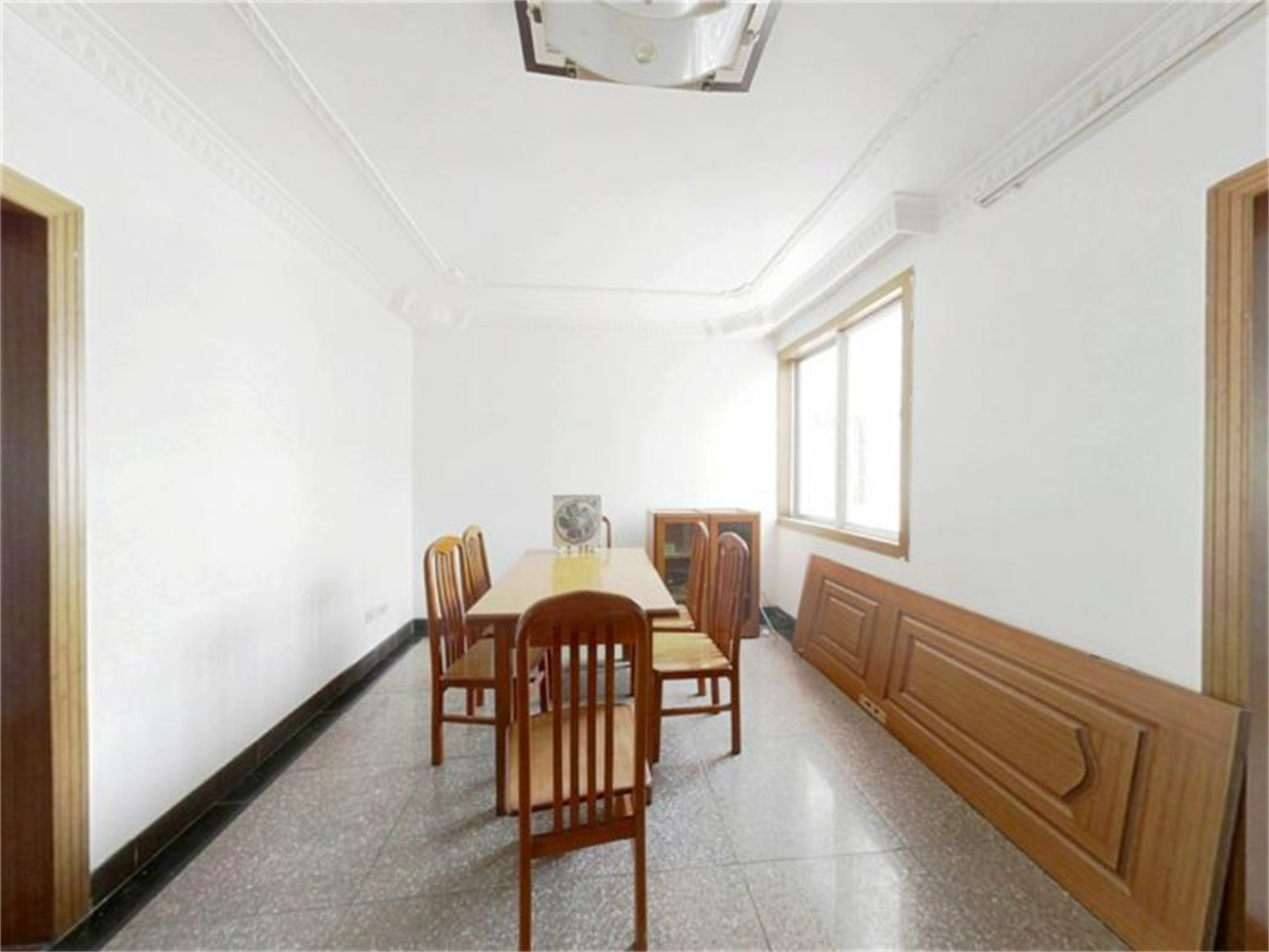 光明南村 2室1厅1卫 76m&sup2;