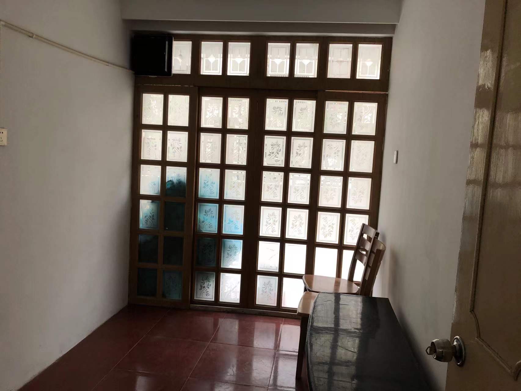 城港新村 3室1厅1卫 85m&sup2;
