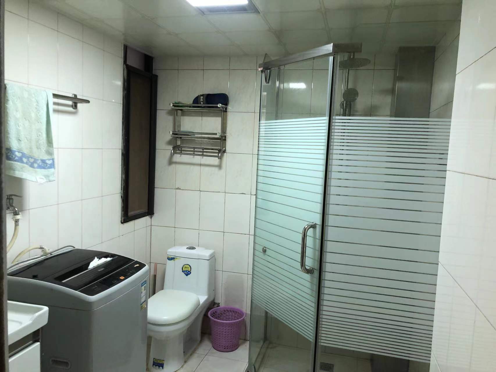 城港新村 3室1厅1卫 85m&sup2;