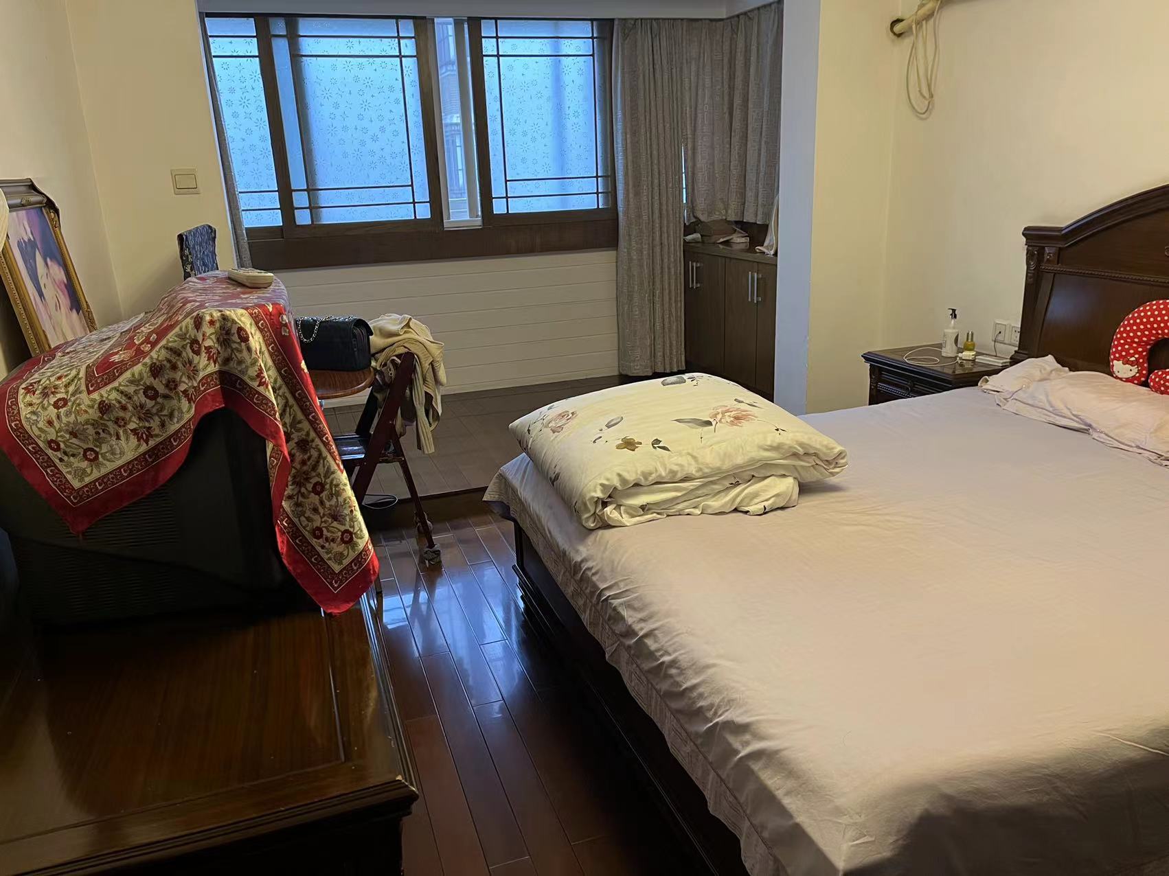 瑞丰花园 3室2厅1卫 124m&sup2;