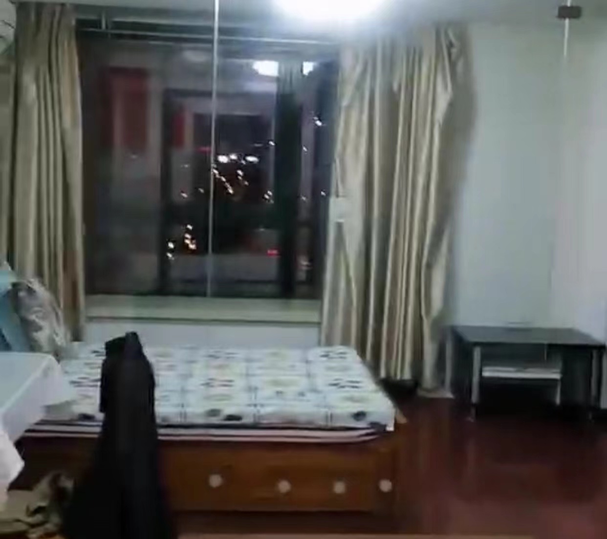 财富商城 1室1厅1卫 57m&sup2;