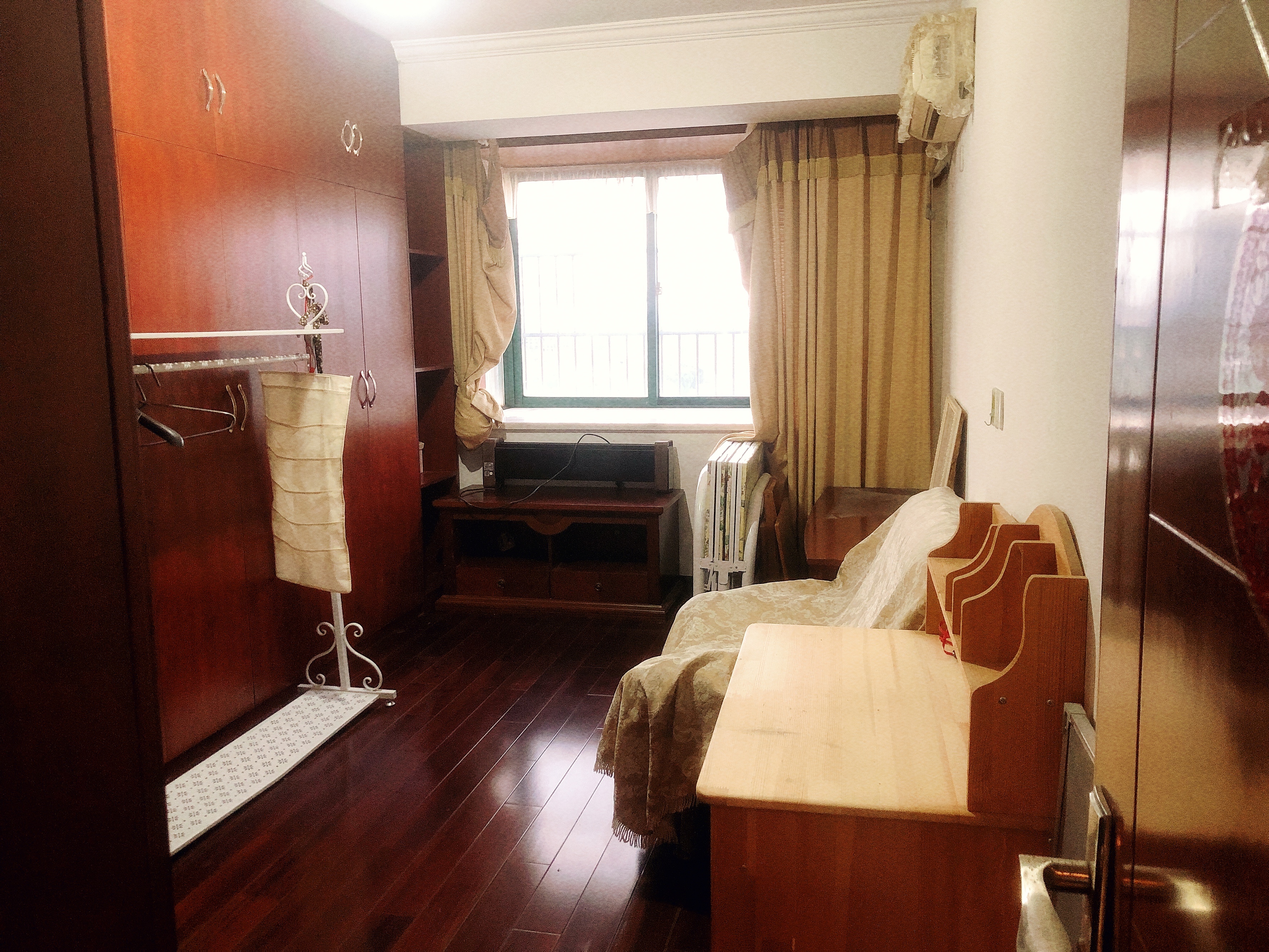 友谊家园 3室2厅2卫 159.00m&sup2;