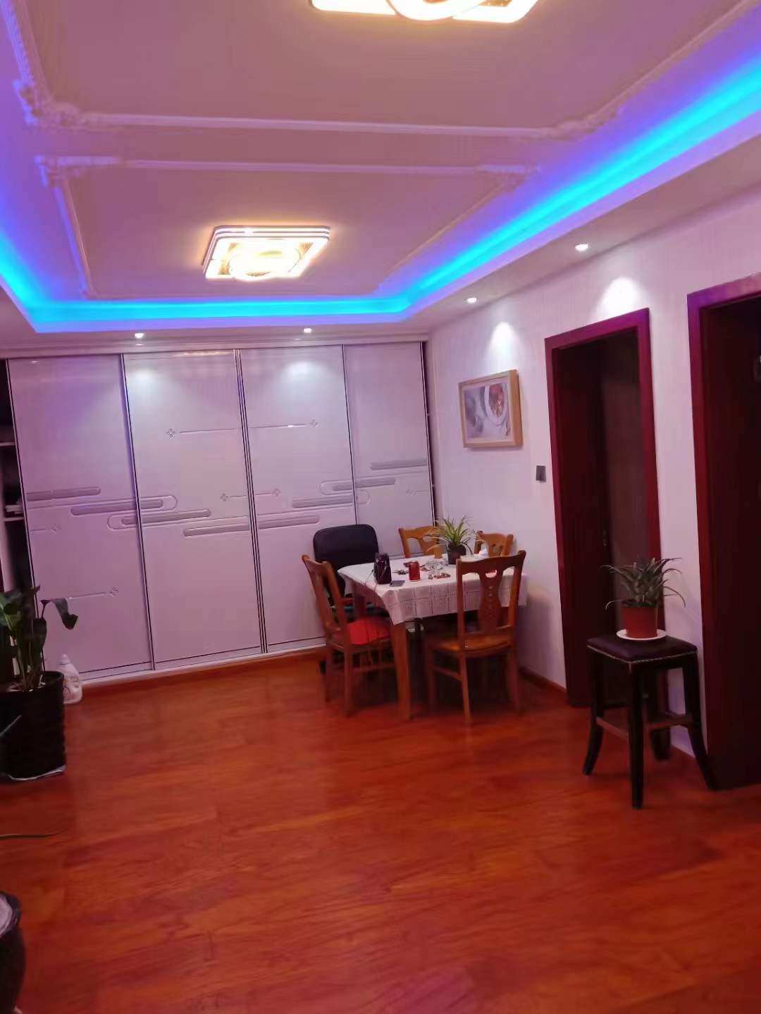 星景花园 3室2厅1卫 95m&sup2;