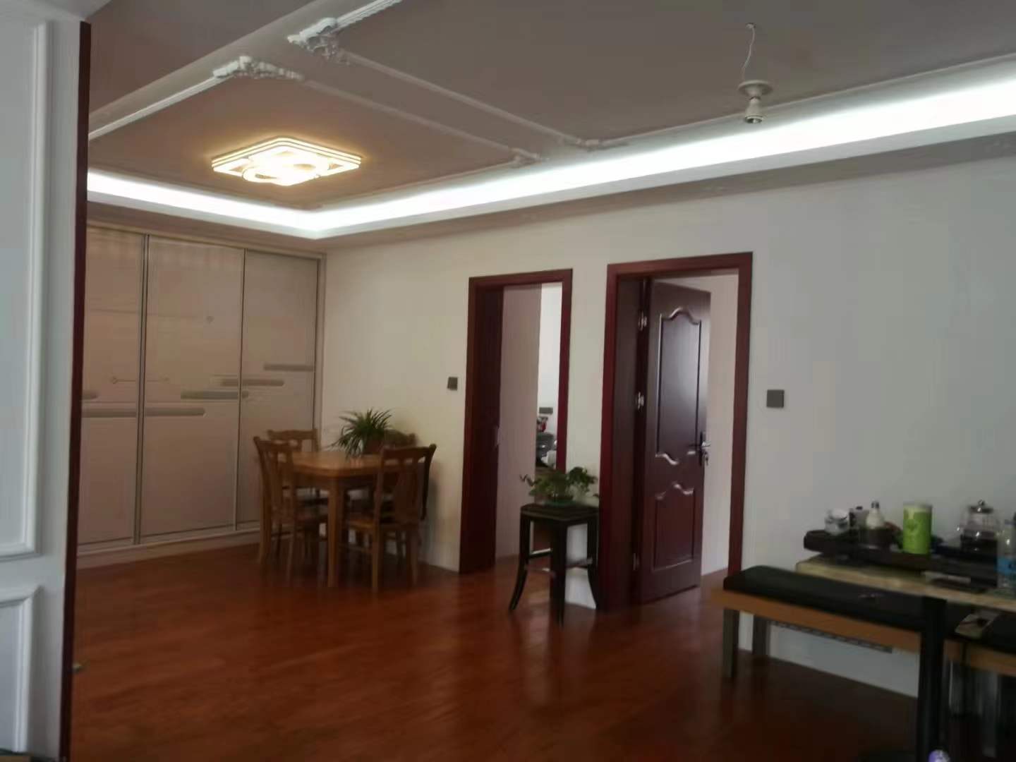 星景花园 3室2厅1卫 95m&sup2;