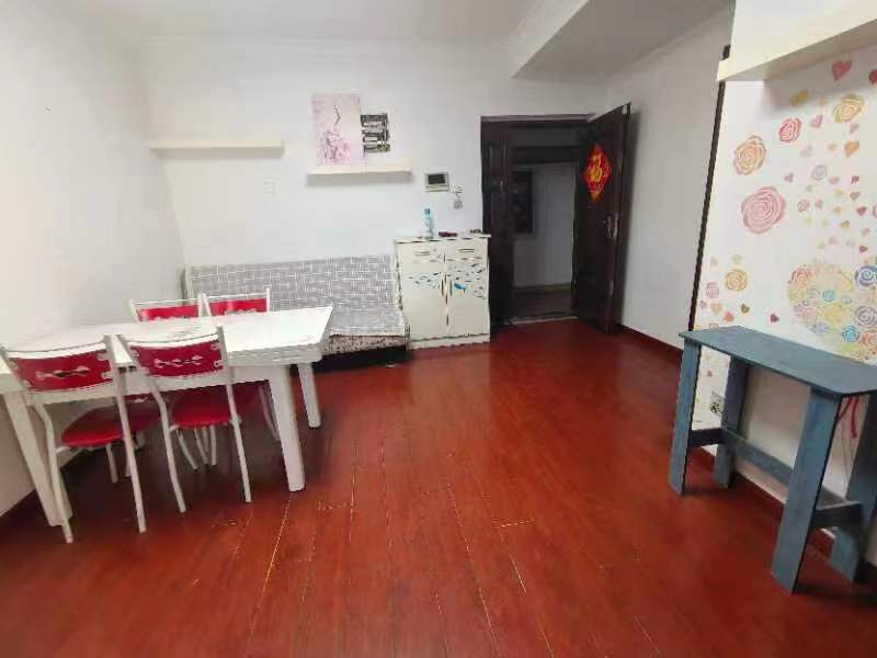 高迪晶城 2室1厅1卫 67m&sup2;