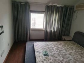 跃龙小苑 5室2厅2卫 166m&sup2;
