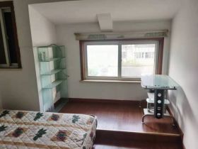 跃龙小苑 5室2厅2卫 166m&sup2;