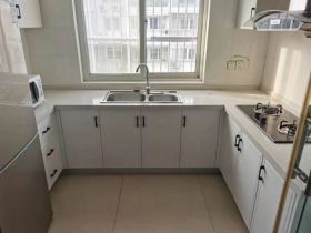 跃龙小苑 5室2厅2卫 166m&sup2;