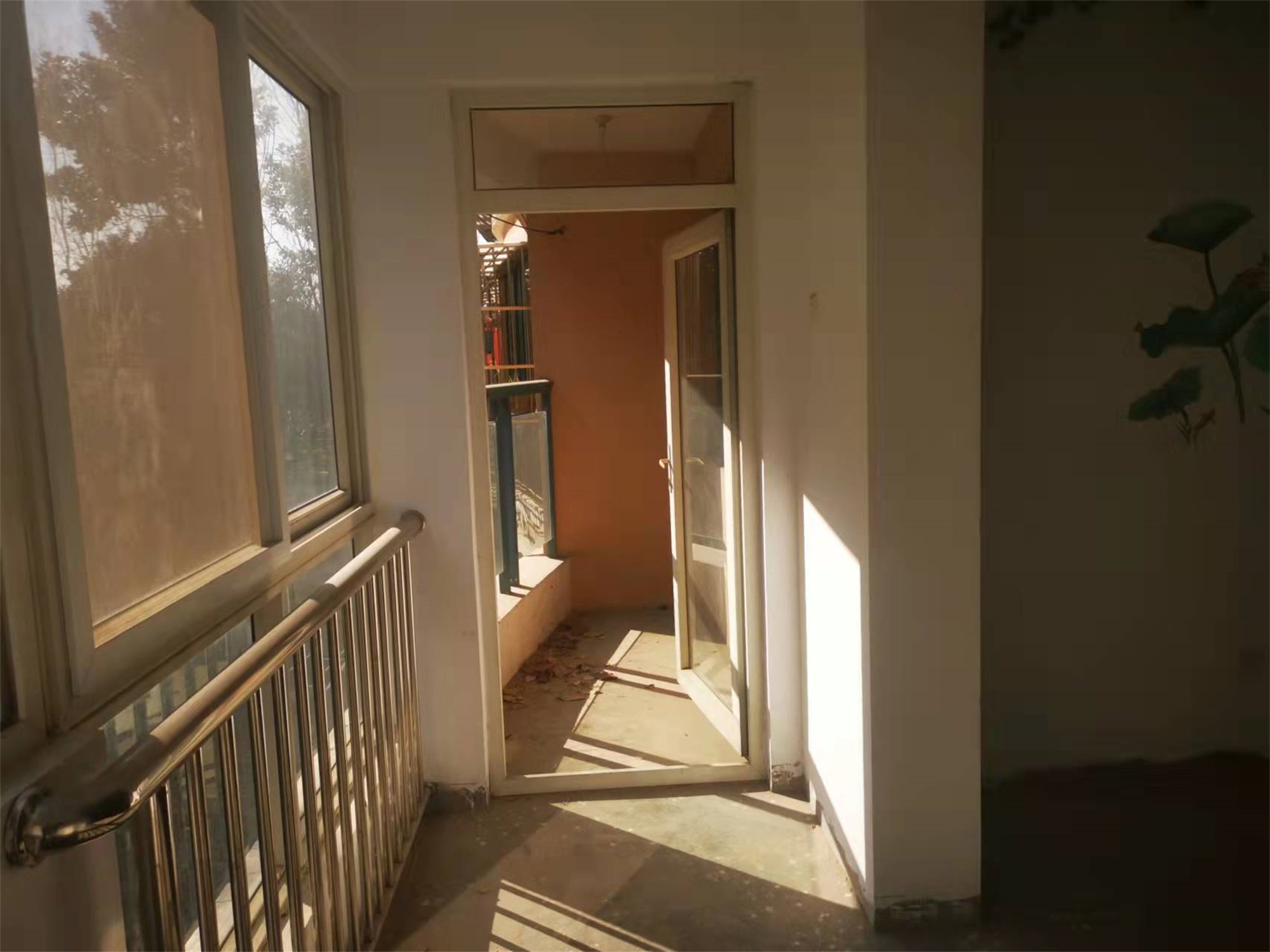 东晖花园 3室2厅1卫 95m&sup2;