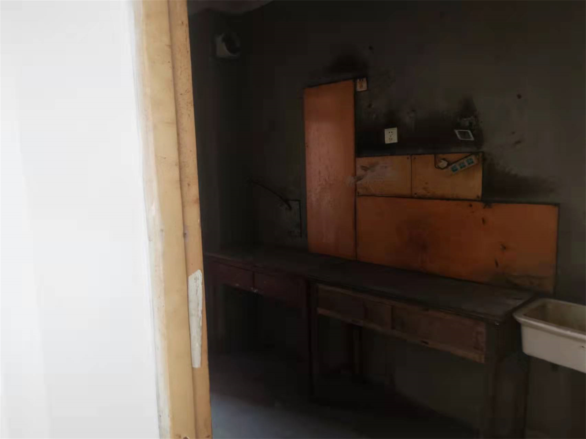 东晖花园 3室2厅1卫 95m&sup2;