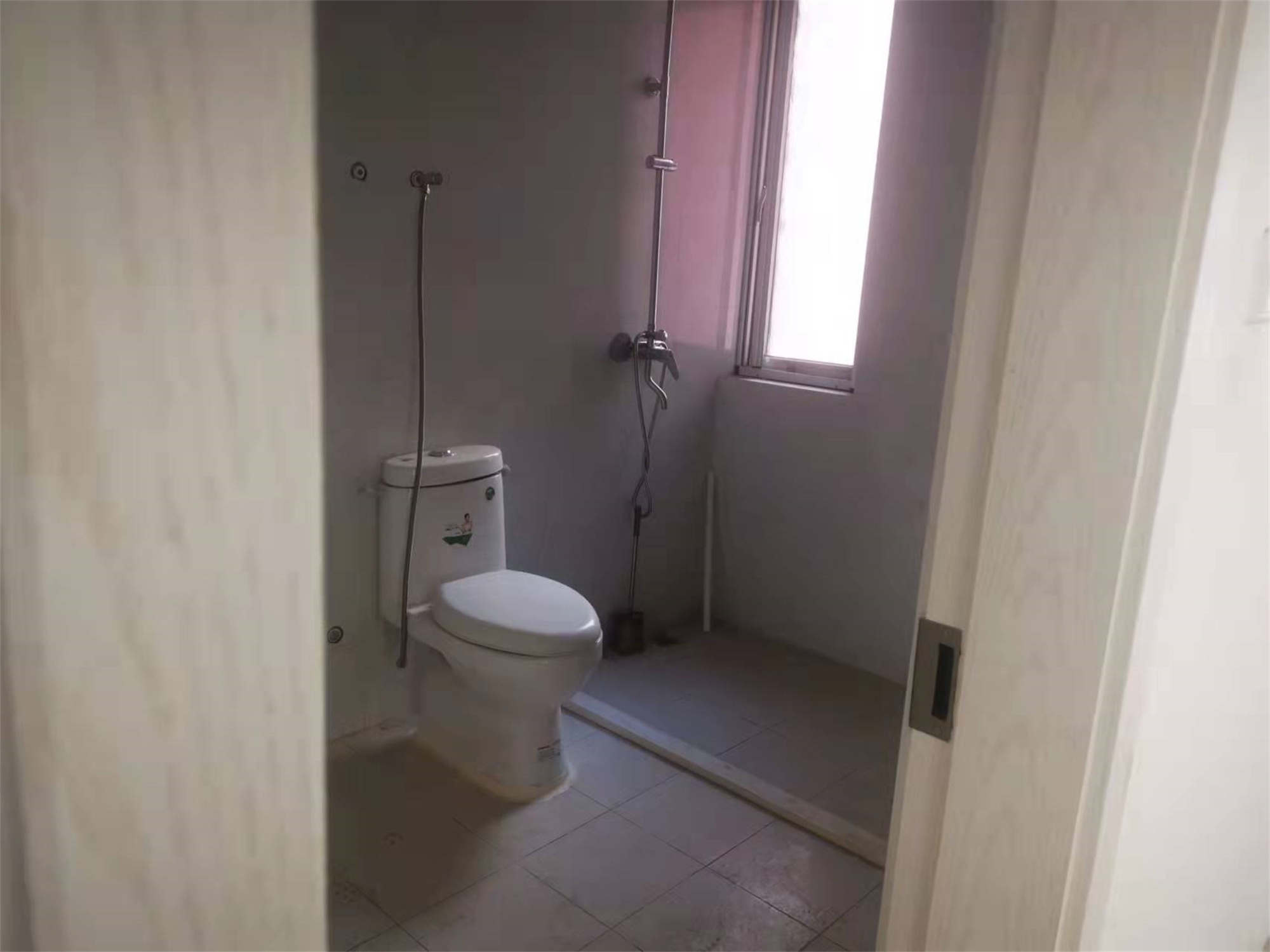 东晖花园 3室2厅1卫 95m&sup2;