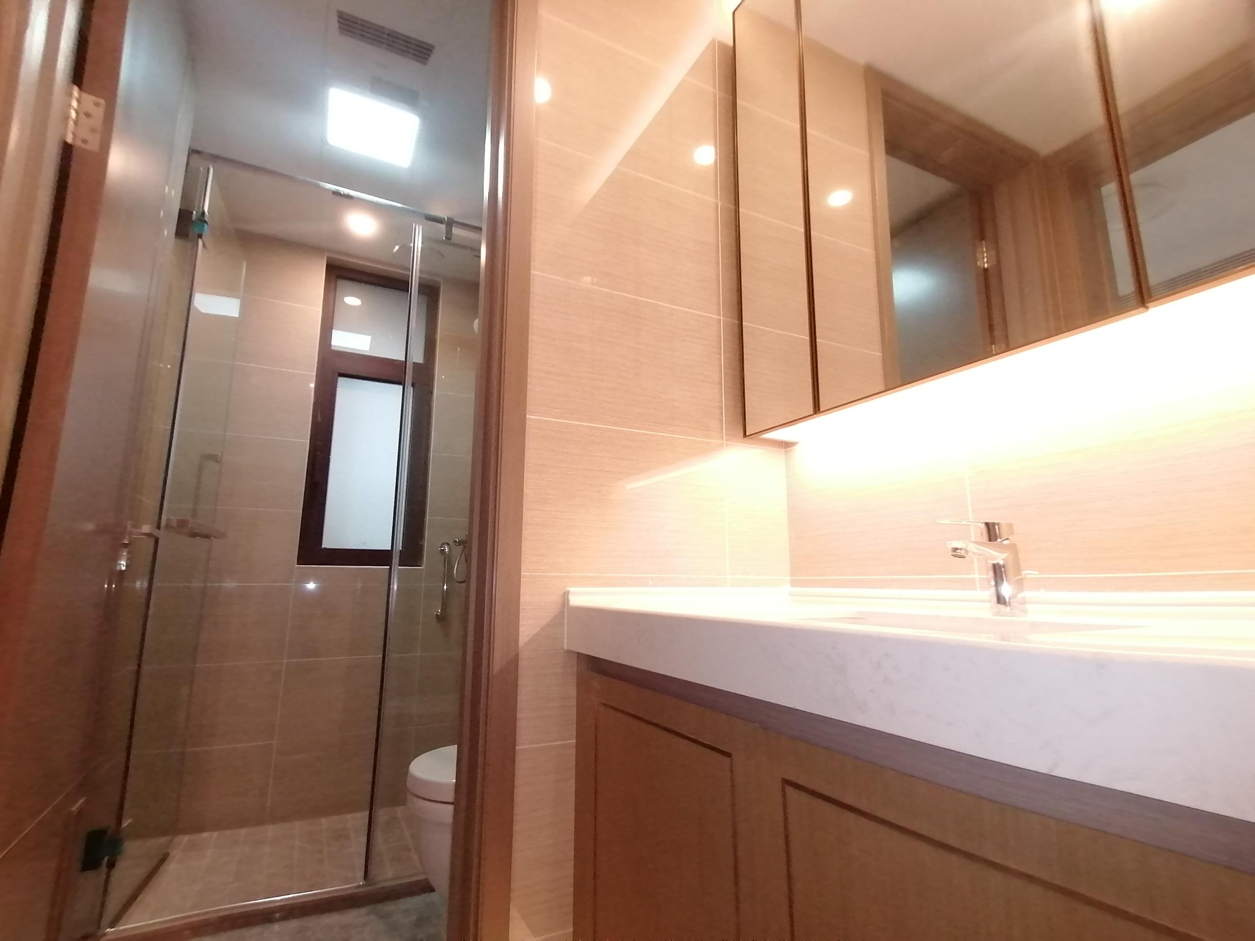 珑府 4室2厅2卫 142m&sup2;