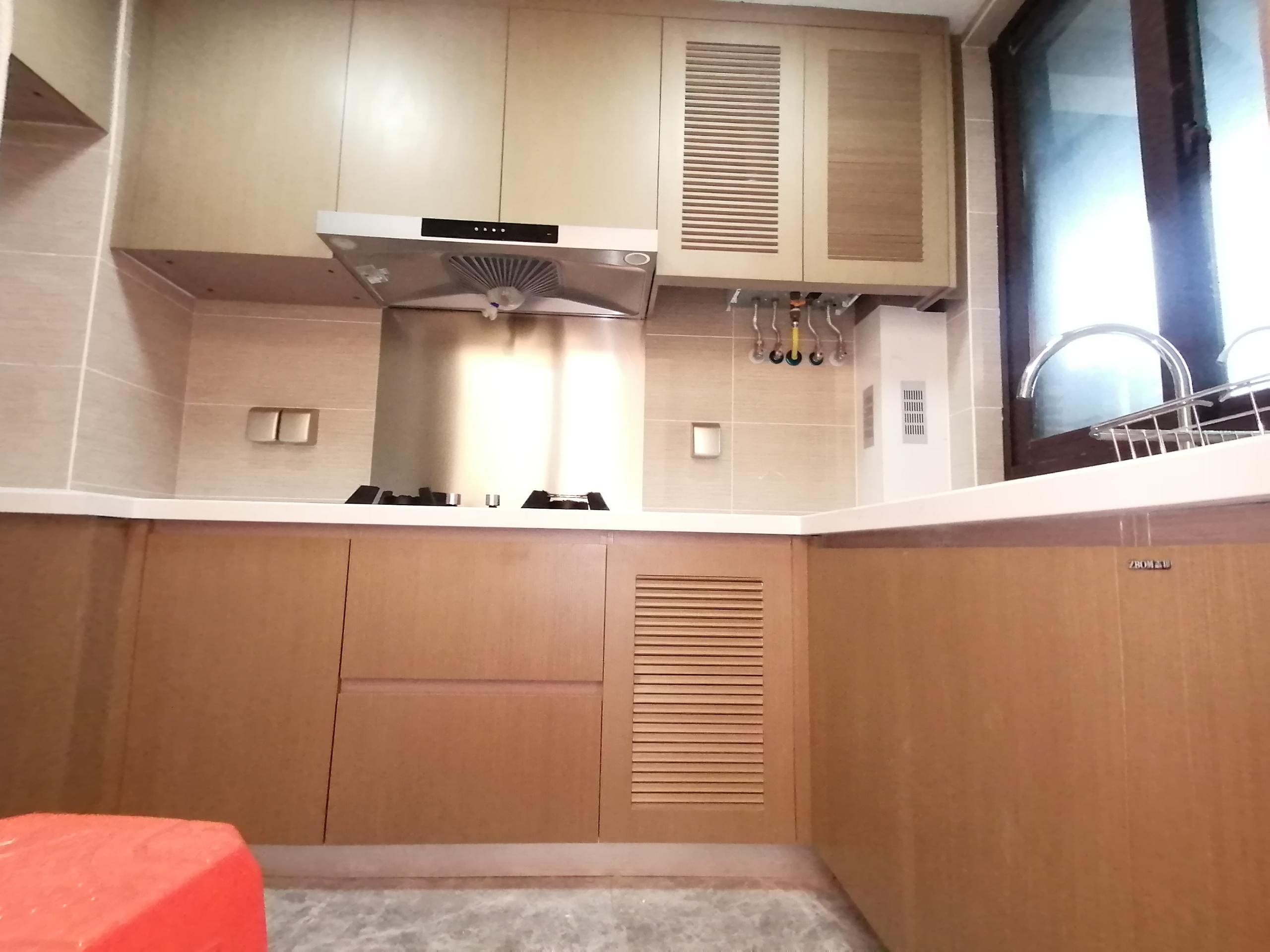 珑府 4室2厅2卫 142m&sup2;