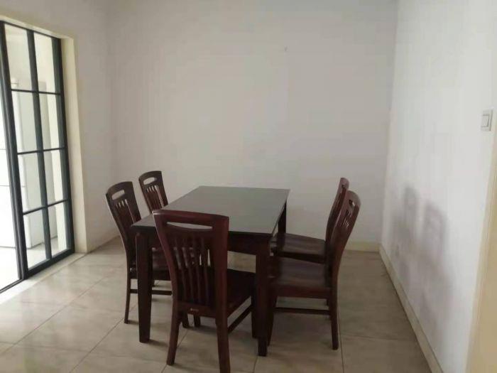 濠西园华迪小区 2室2厅1卫 95m&sup2;