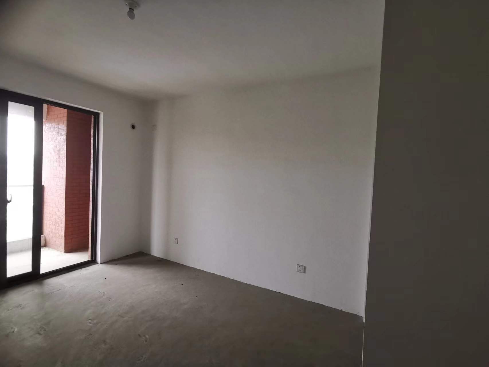 盛和九里香堤 3室2厅2卫 125m²