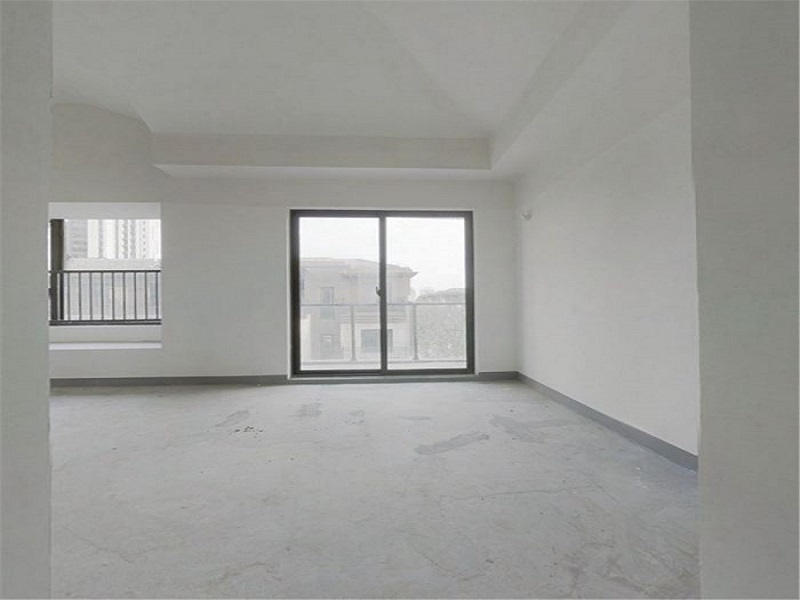 绿地新里城 4室2厅2卫 140.00m&sup2;