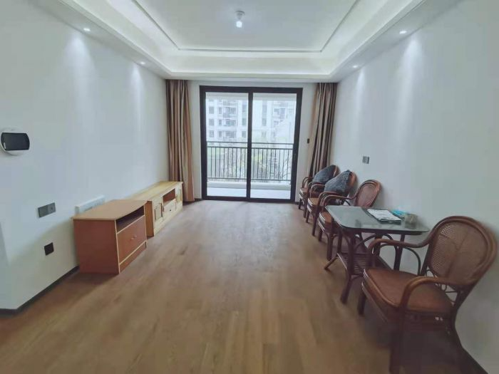 春风南岸东园 3室2厅1卫 96m²