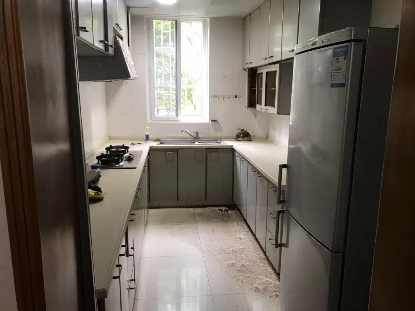 健康公寓 3室2厅1卫 132m&sup2;