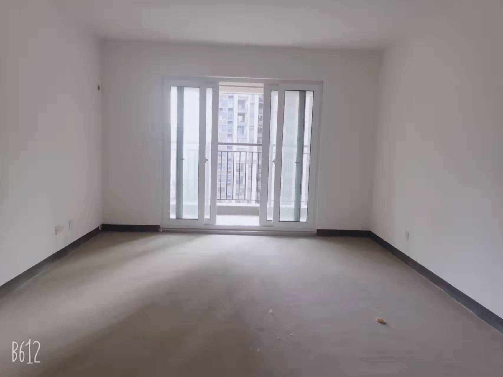 南山国际社区 3室2厅1卫 121.8m&sup2;