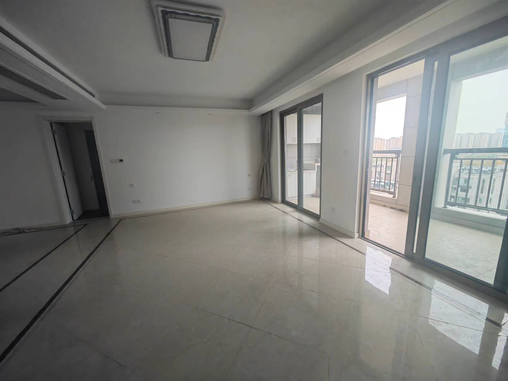 九玺台 4室2厅2卫 143.11m&sup2;