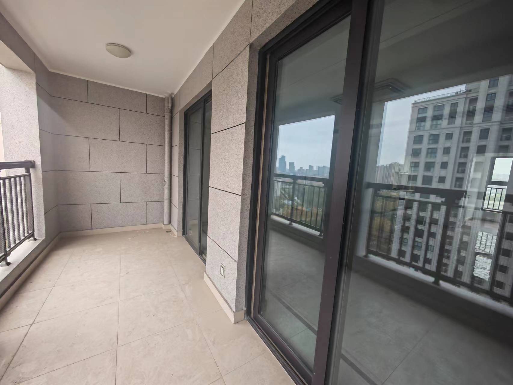 九玺台 4室2厅2卫 143.11m&sup2;