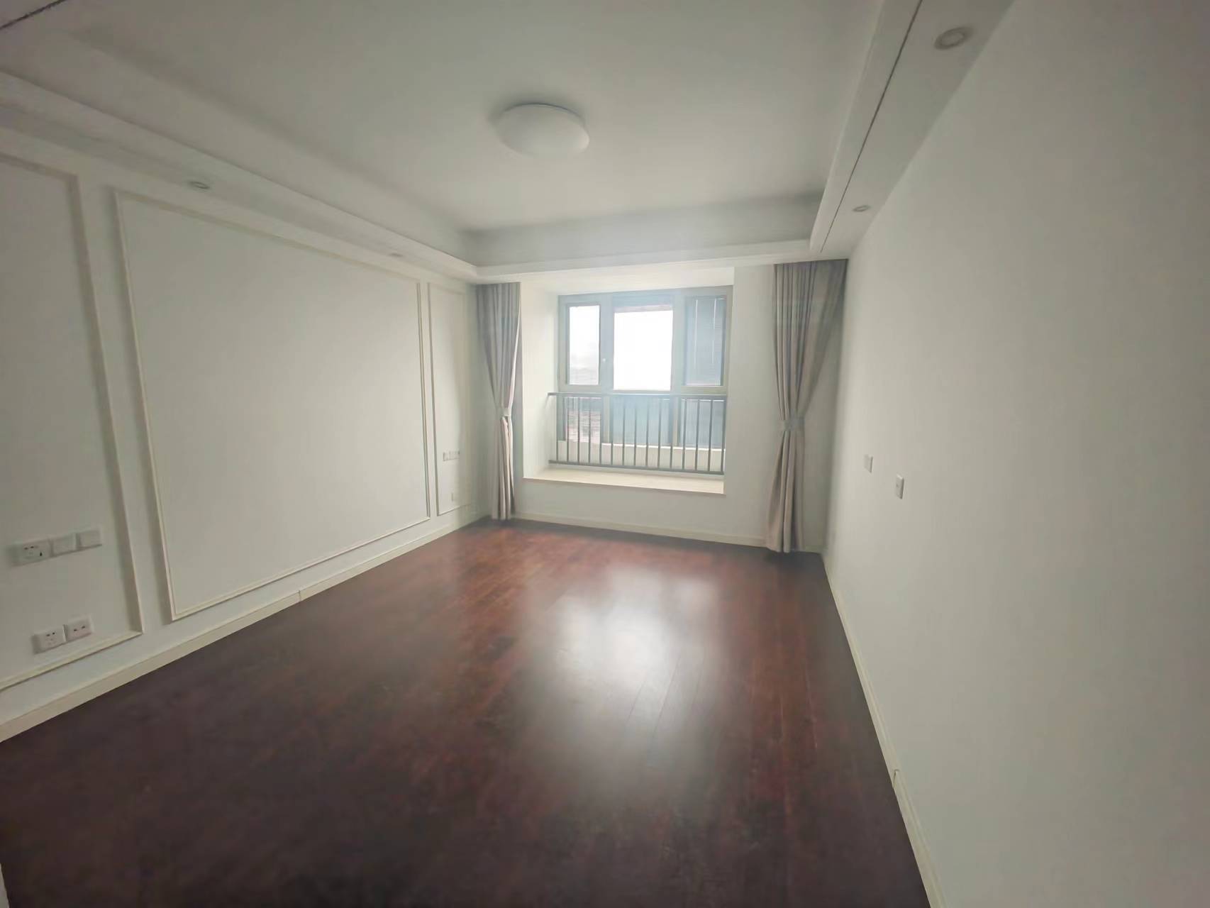 九玺台 4室2厅2卫 143.11m&sup2;