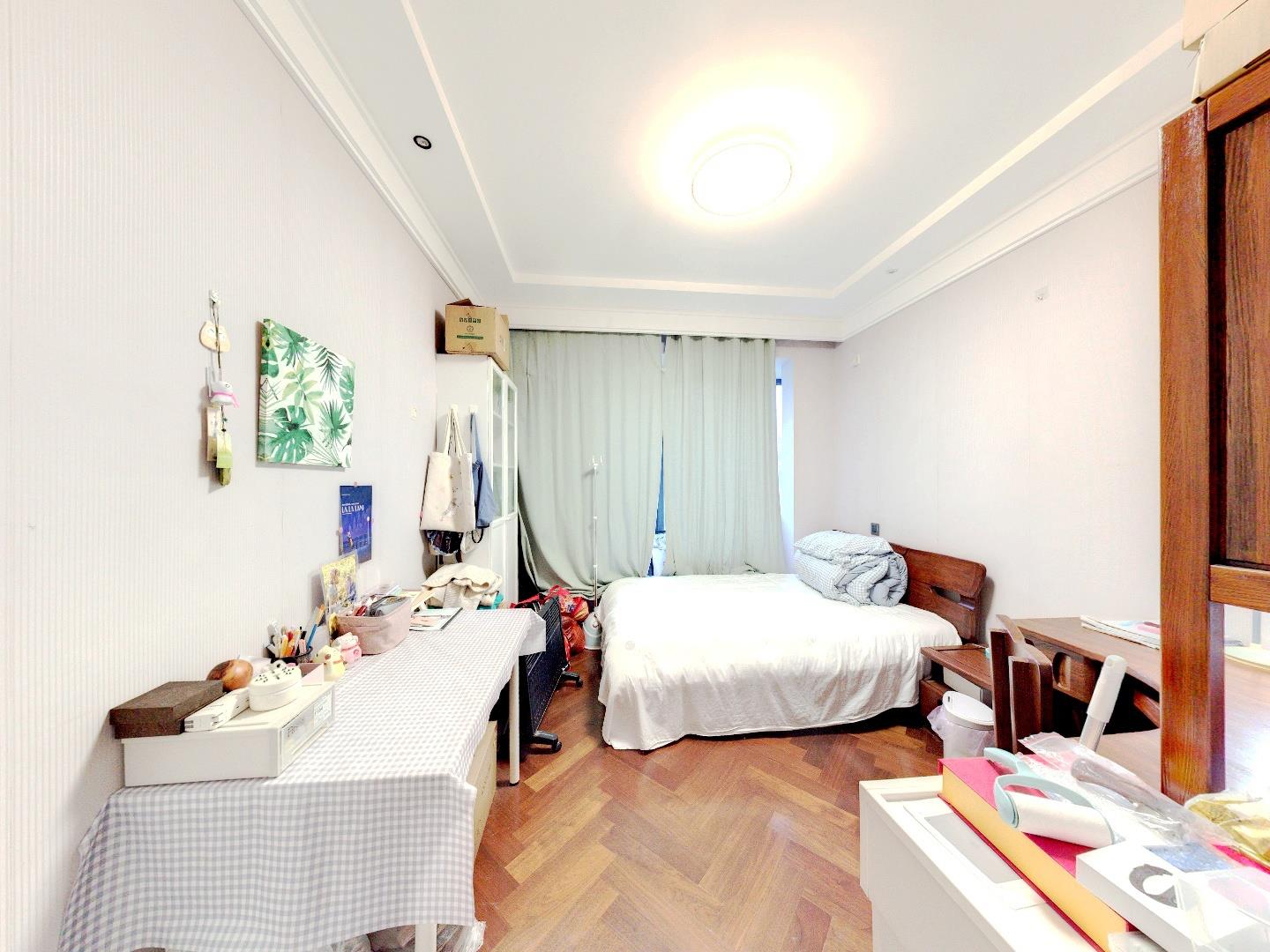 圆融广场公馆 3室2厅2卫 143.9m&sup2;