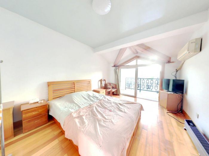 教育新村 5室2厅3卫 218m&sup2;