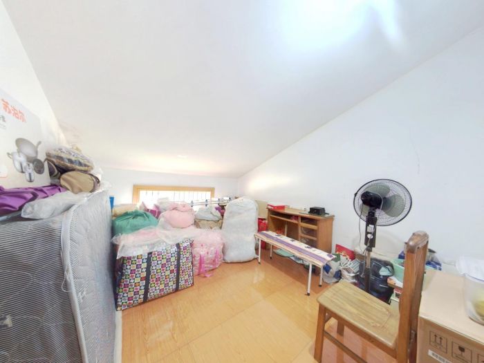 教育新村 5室2厅3卫 218m&sup2;