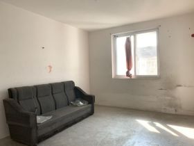 天山花苑 2室1厅1卫 90m&sup2;