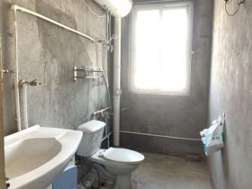 天山花苑 2室1厅1卫 90m&sup2;
