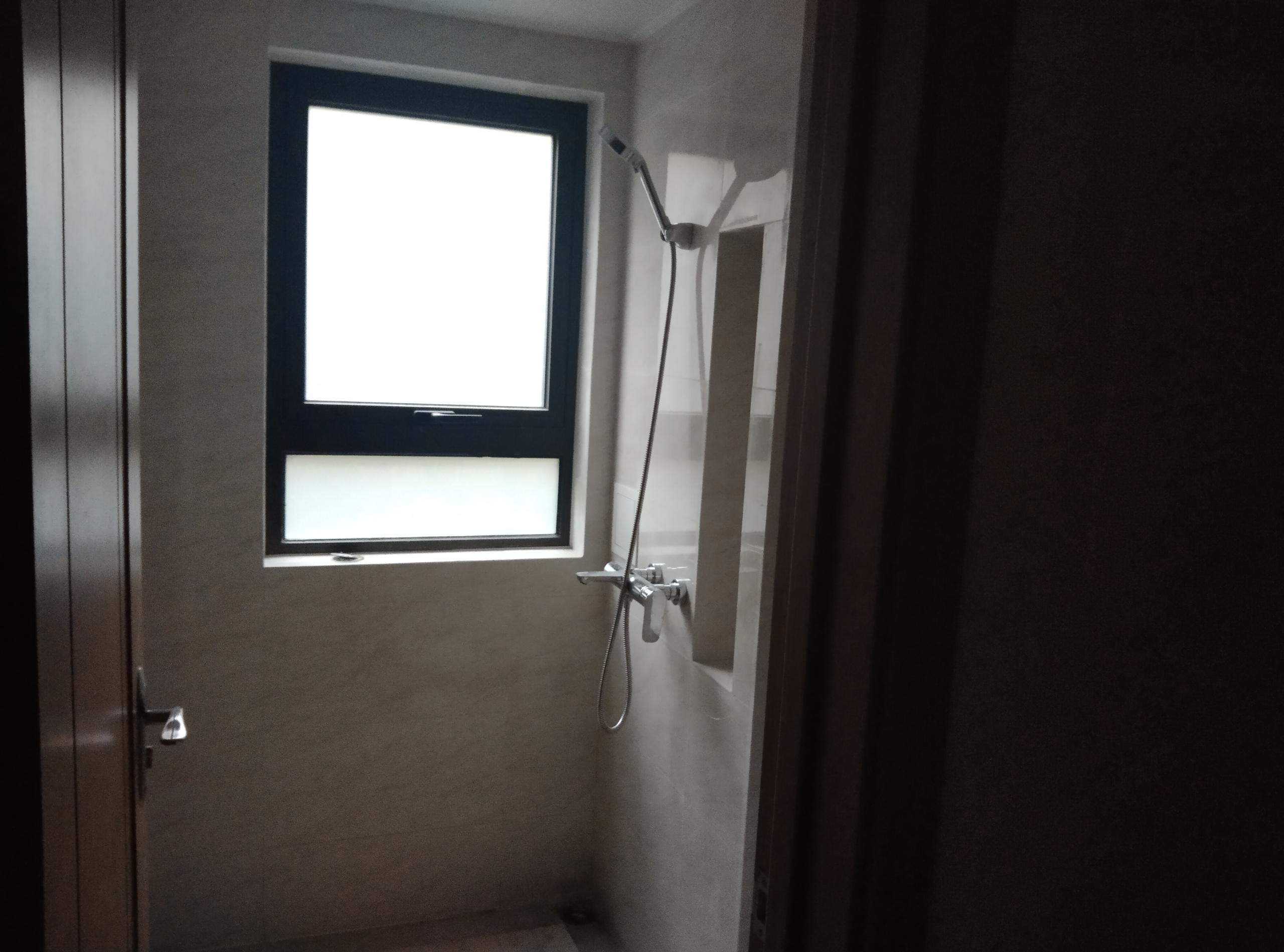 林肯公园 4室2厅2卫 125m&sup2;