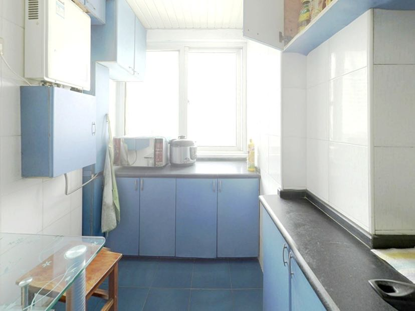东方花苑 5室2厅1卫 138.00m&sup2;