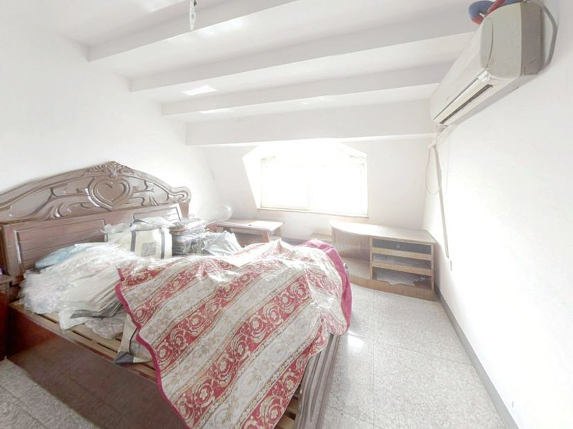 东方花苑 5室2厅1卫 138.00m&sup2;