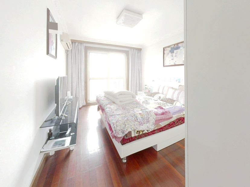 东方花苑 5室2厅1卫 138.00m&sup2;