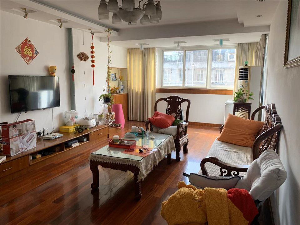 学田北苑 5室2厅3卫 220m²