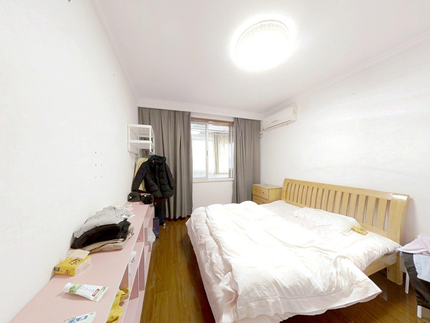 富贵园 3室2厅1卫 107m&sup2;