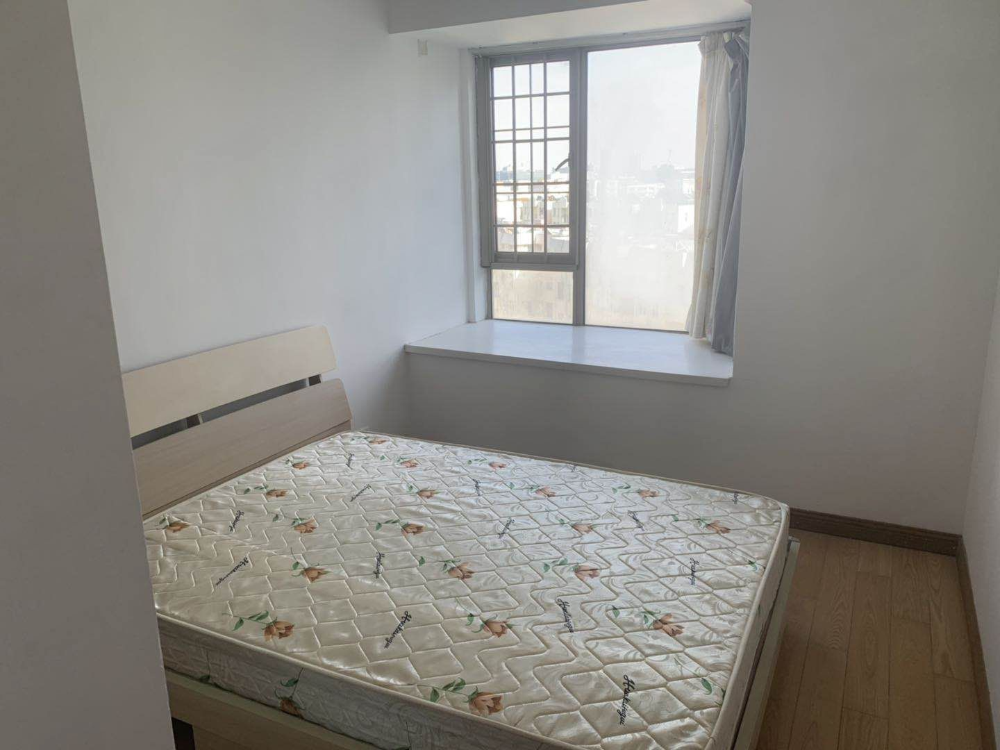 优山美地花园南区 3室2厅2卫 142m&sup2;