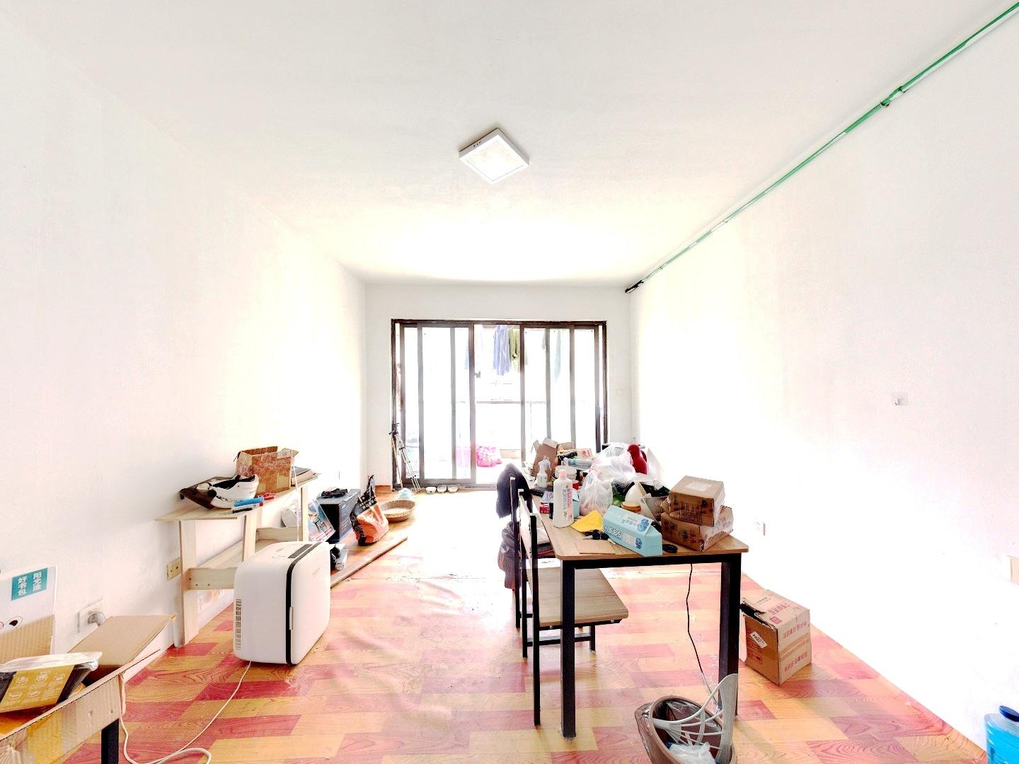 皇家花园北区 3室1厅1卫 118m&sup2;